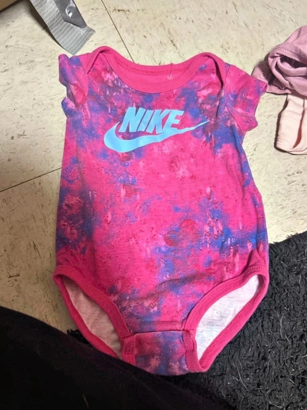 Nike Baby 12 m Pink & Blue Bodysuit